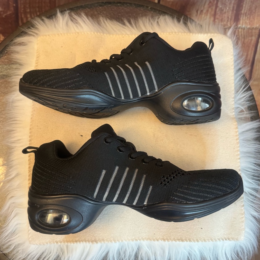 Slow Man Women Jazz Shoes Lace-up Sneakers Breathable Air Cushion Split Sole 7.5